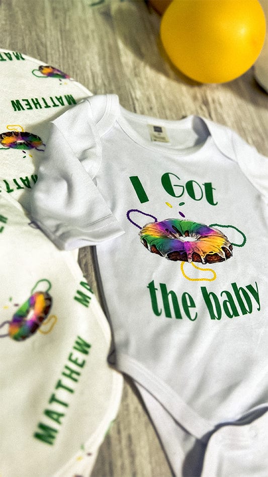 I Got The Baby King Cake Bodysuit With Personalized Bib and Burp Cloth Set